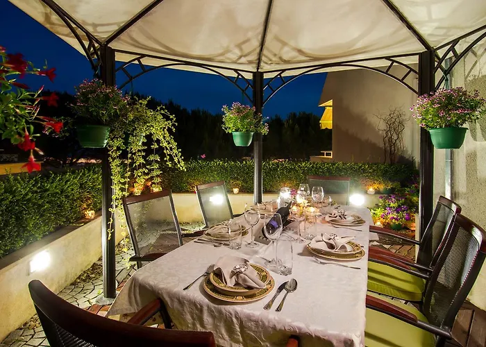 Luxury Seaside Apartman