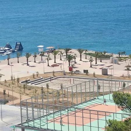 Luxury Seaside سبليت