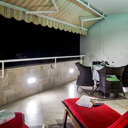 Luxury Seaside Apartmán