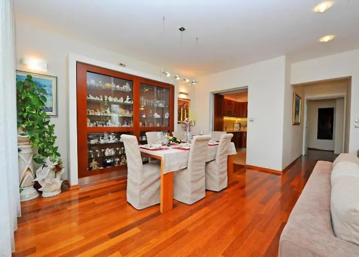 Luxury Seaside Split