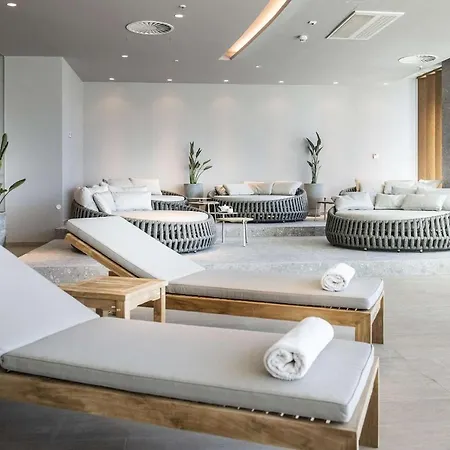 Luxury Seaside شقة *